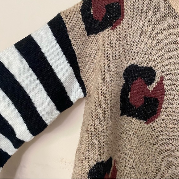 Mixed Pattern Sweater - Picture 4 of 5